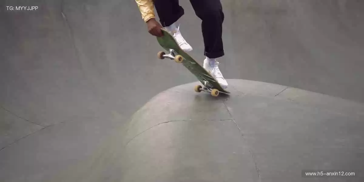 👟潮流装备,个性定制!从球鞋到球衣,打造专属你的运动风格!🎾